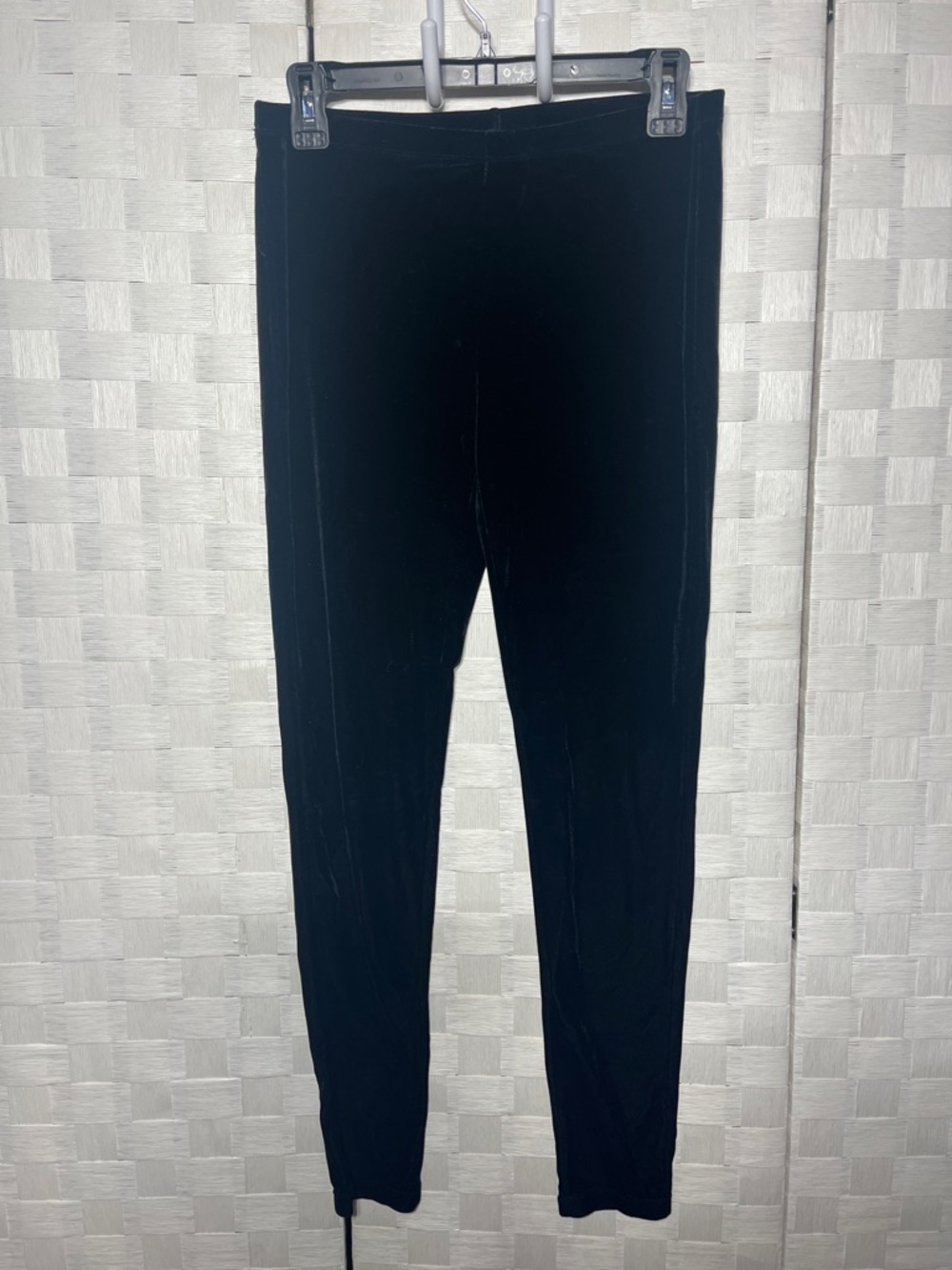Simply Vera Vera Wang Black Velvet velour leggings Size M